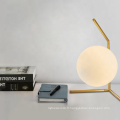 Lampe de table d&#39;intérieur boule de verre blanc minimaliste